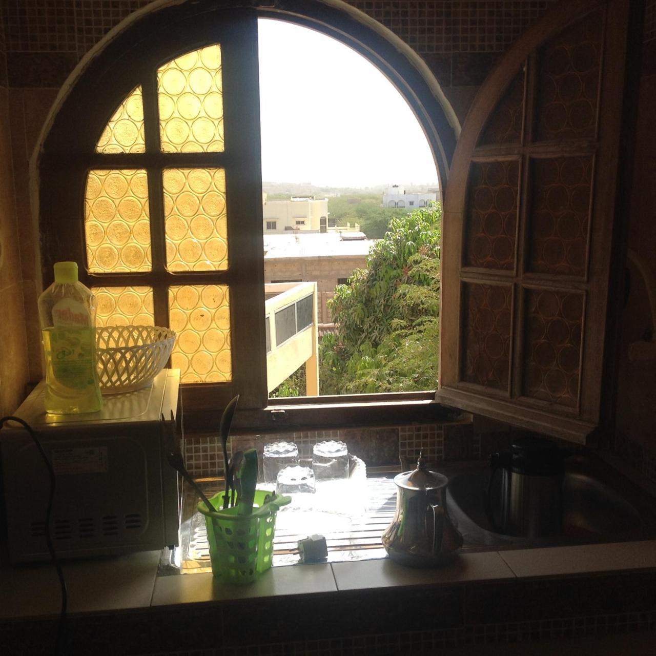 Chez Mimi Apartment Toubab Dialaw Luaran gambar