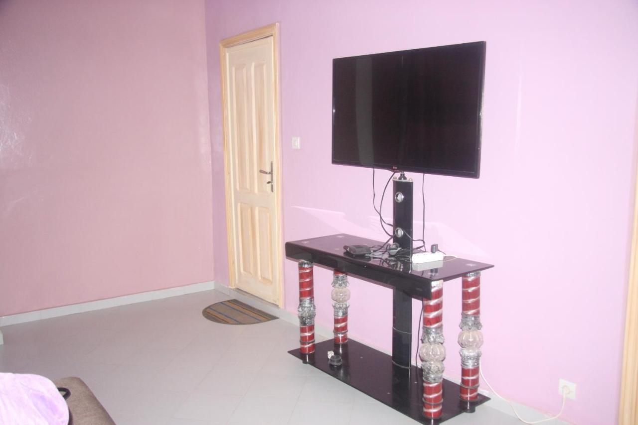 Chez Mimi Apartment Toubab Dialaw Luaran gambar