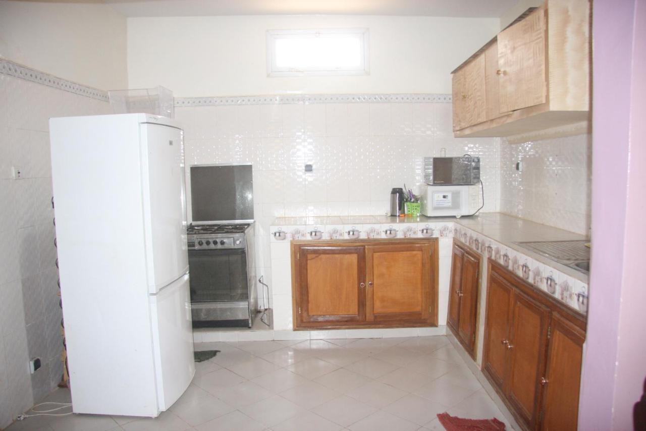Chez Mimi Apartment Toubab Dialaw Luaran gambar